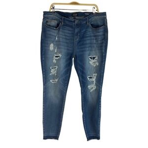 Judy Blue Jeans Women Plus Size 3XL Blue Denim Faded Distressed Whiskered